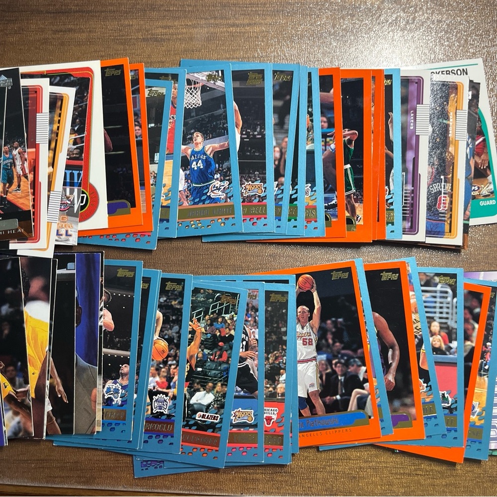 Lot of 73 NBA Basketball cards. Topps, Upper Deck, Fleer and Hoops Skybox
